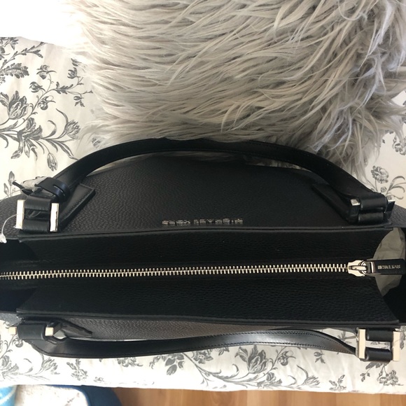 ❌SOLD❌New Michael Kors Kimberly LG Bonded Leather - Picture 4 of 8